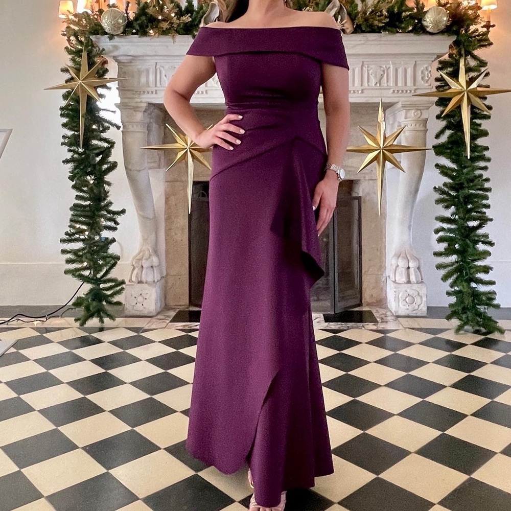 Xscape dress , If you are a size 8, then this dress will fit you